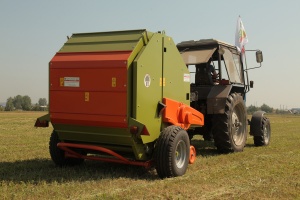 Пресс-подборщик рулонный R12/2000 Super с нитеувязочным устройством